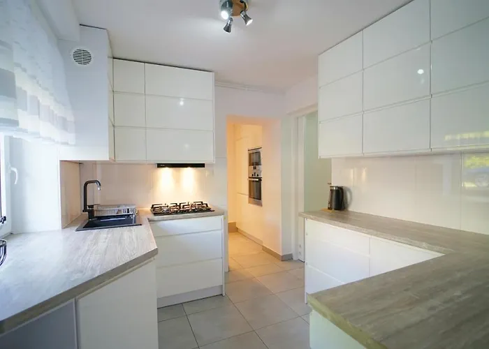 Everysky - Konstytucji 3 Go Maja 66-1 Apartmán *